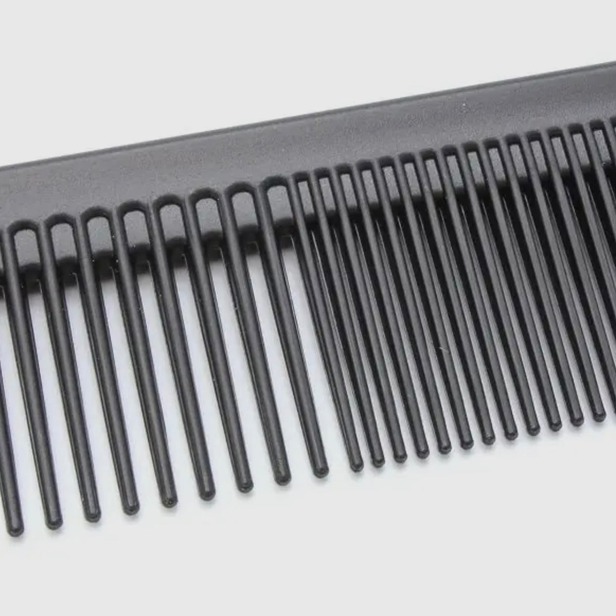100% Recycled Plastic Comb | Black