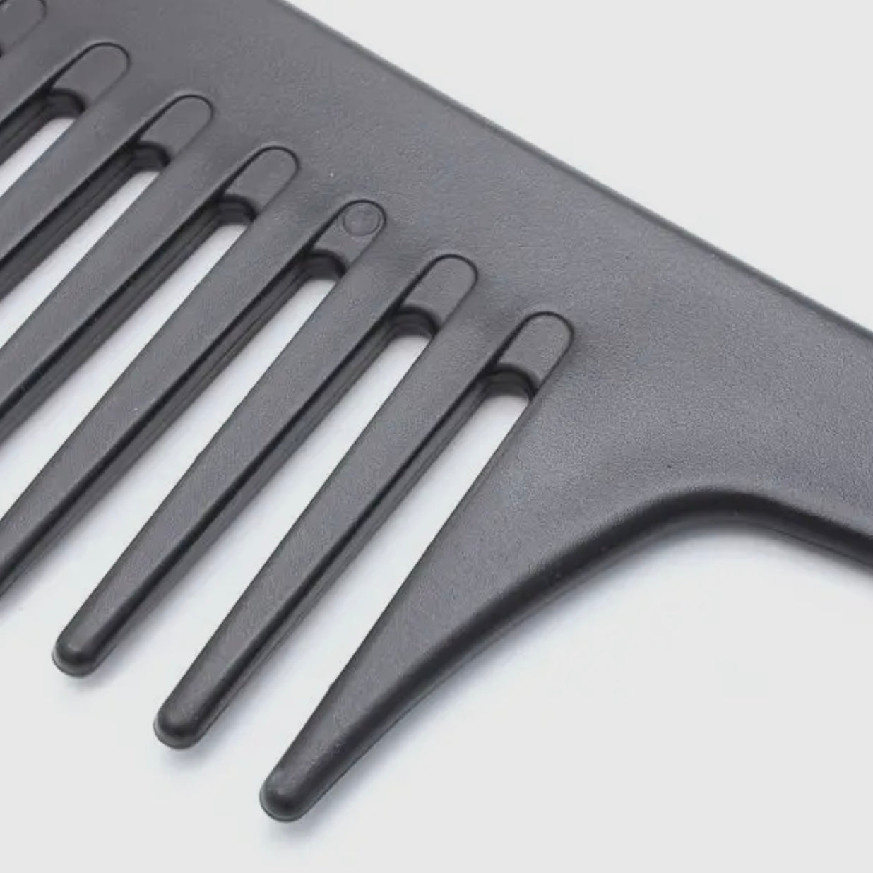 100% Recycled Plastic Wide Tooth Comb | Black