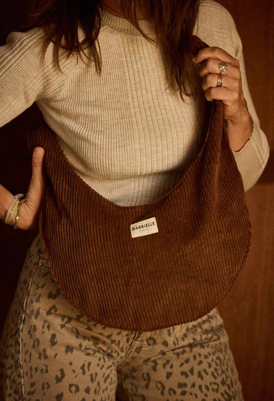 Corduroy B Bag | Camel