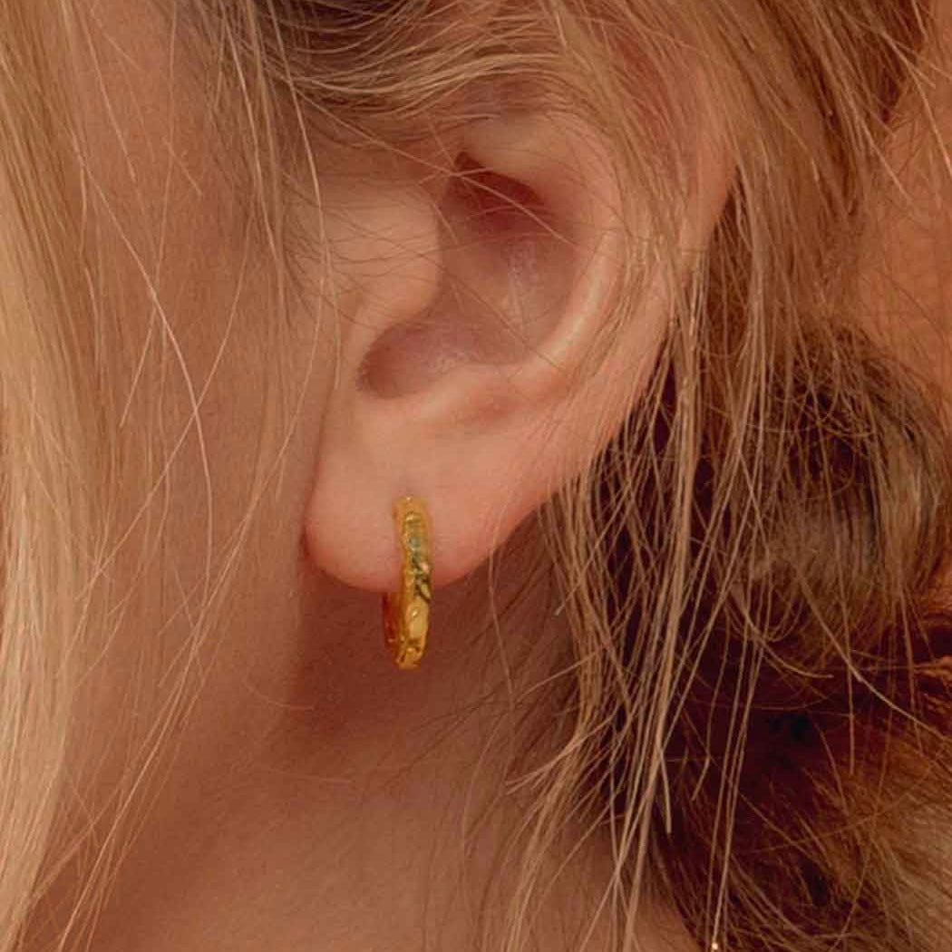 Maui Textured Round Hoops