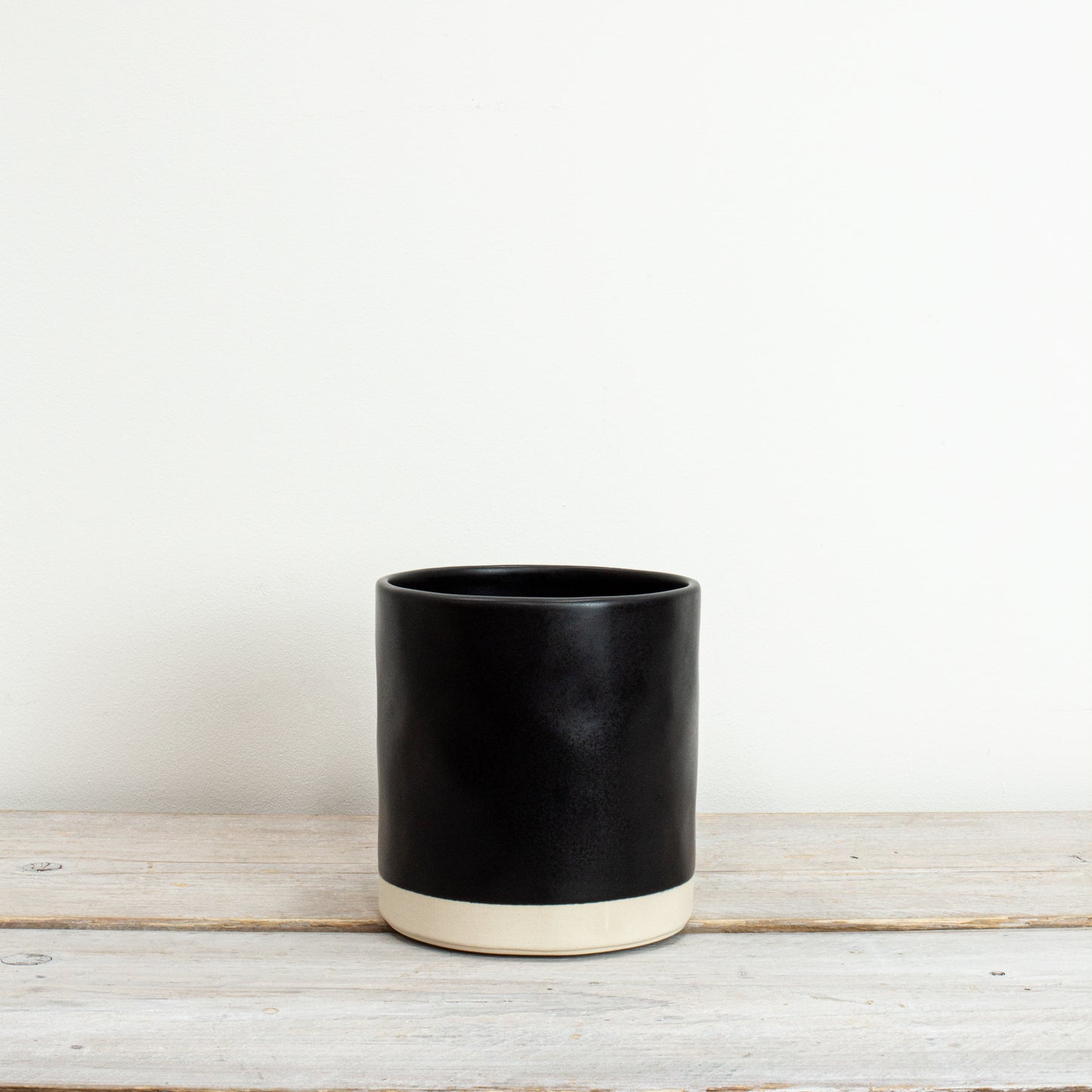 Tilli Small Plant Pot | Black