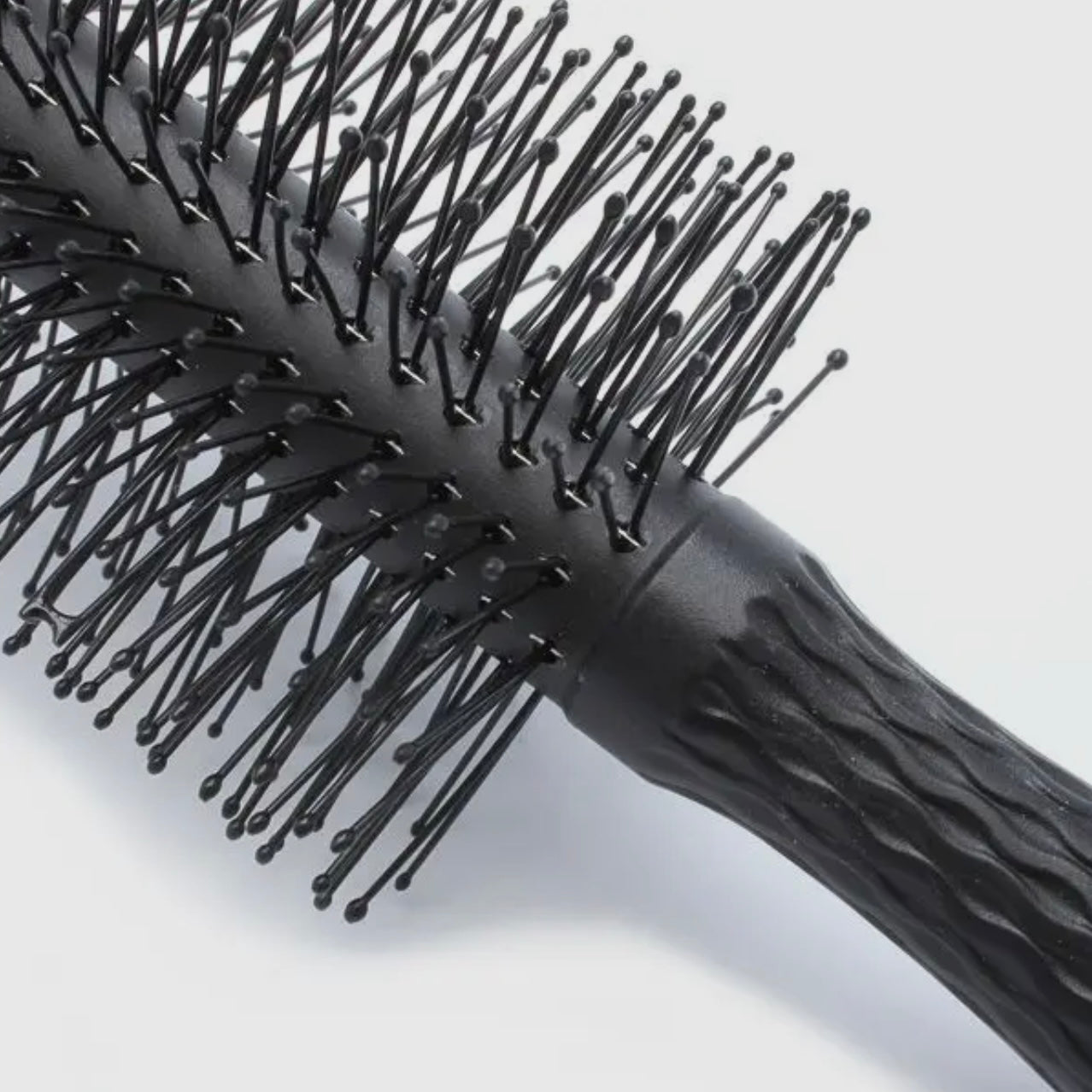 100% Recycled Plastic Barrel Brush | Black
