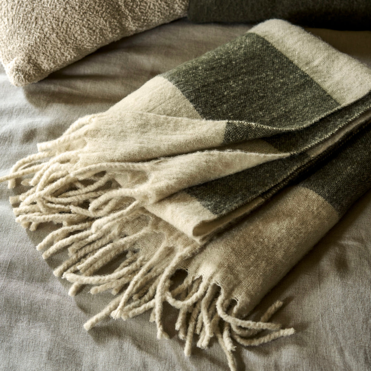 Wool Wide Stripe Throw | Moss