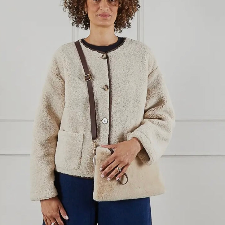 Large Pouch Bag With Strap | Flat Fur