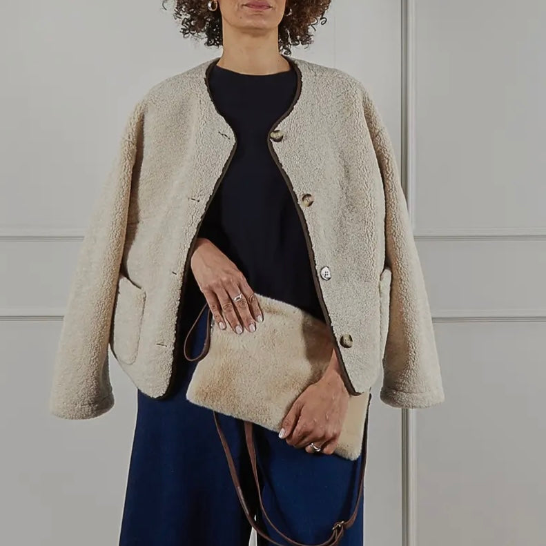 Large Pouch Bag With Strap | Flat Fur