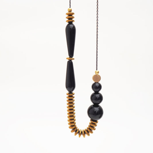 Consta Onyx + Spear Teardrops | Long Necklace