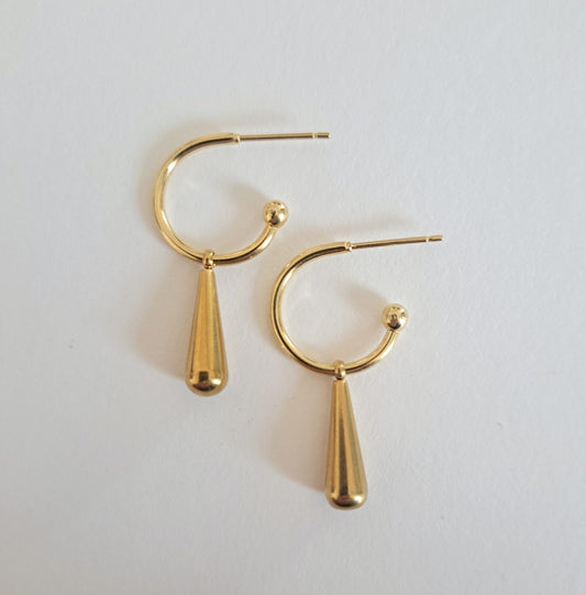 KIRA Short Teardrop Earrings | Gold
