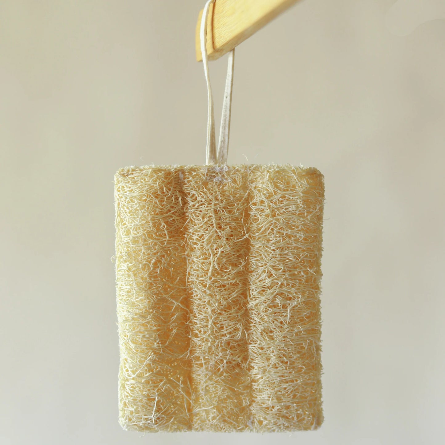 Organic Ribbed Loofah Scrubber